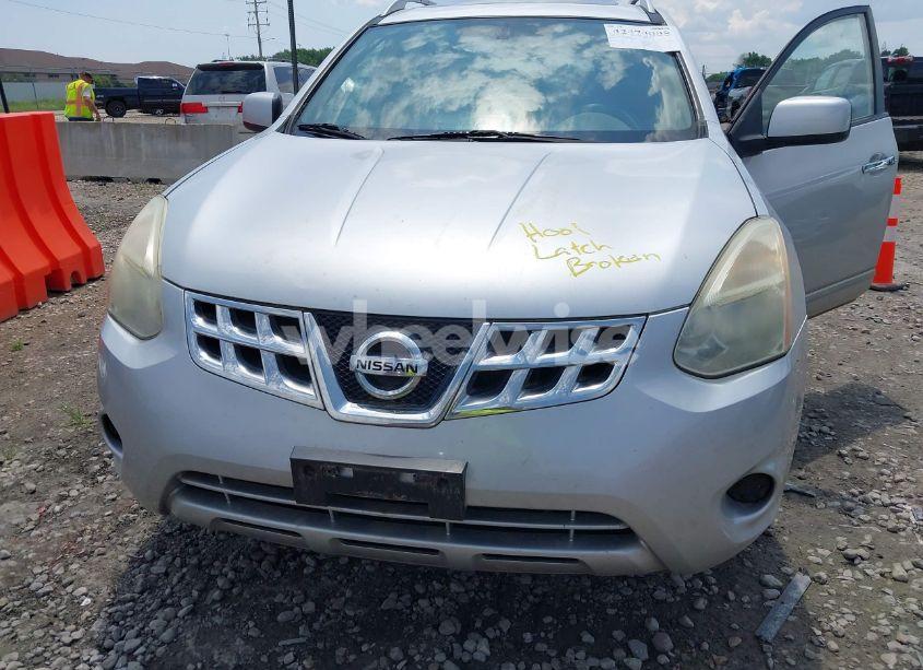Photo 6 of 2011 Nissan Rogue SV (VIN JN8AS5MV3BW689568)