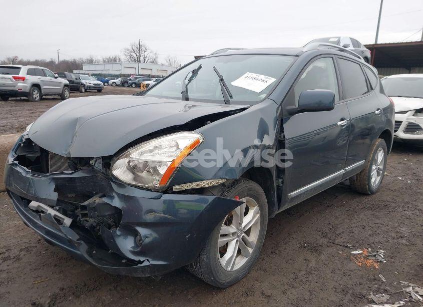 Photo 2 of 2012 Nissan Rogue SV (VIN JN8AS5MV3CW352125)