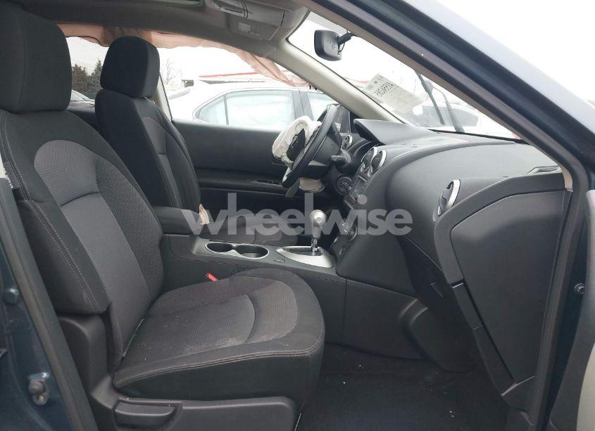 Photo 5 of 2012 Nissan Rogue SV (VIN JN8AS5MV3CW352125)