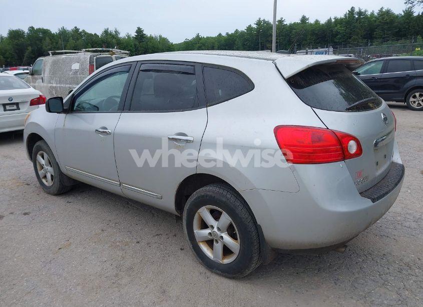Photo 3 of 2012 Nissan Rogue S (VIN JN8AS5MV3CW374416)
