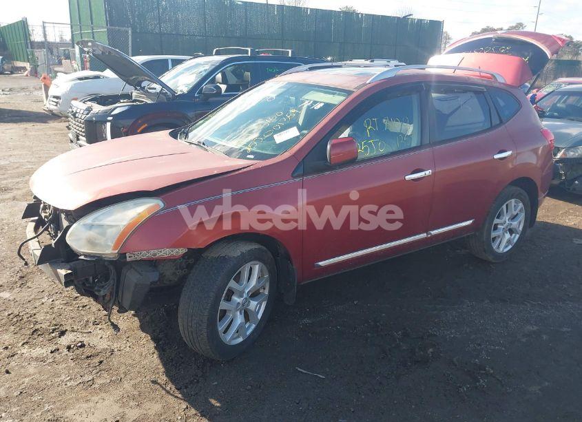 Photo 2 of 2013 Nissan Rogue SV W/SL PKG (VIN JN8AS5MV3DW102823)