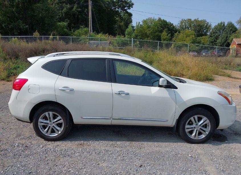 Photo 14 of 2013 Nissan Rogue SV (VIN JN8AS5MV3DW109884)