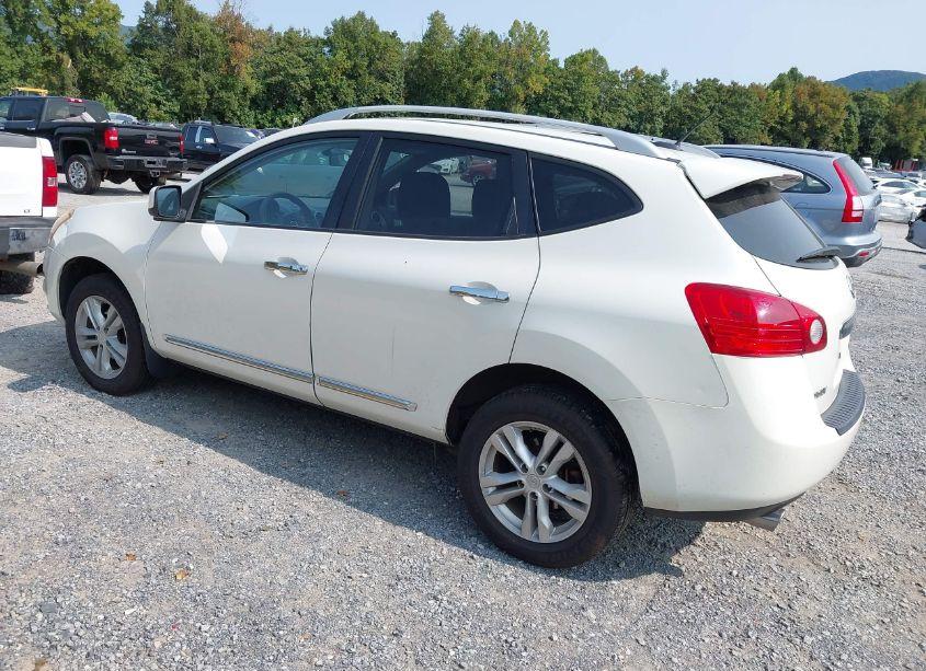 Photo 3 of 2013 Nissan Rogue SV (VIN JN8AS5MV3DW109884)