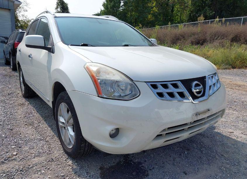 Photo 6 of 2013 Nissan Rogue SV (VIN JN8AS5MV3DW109884)