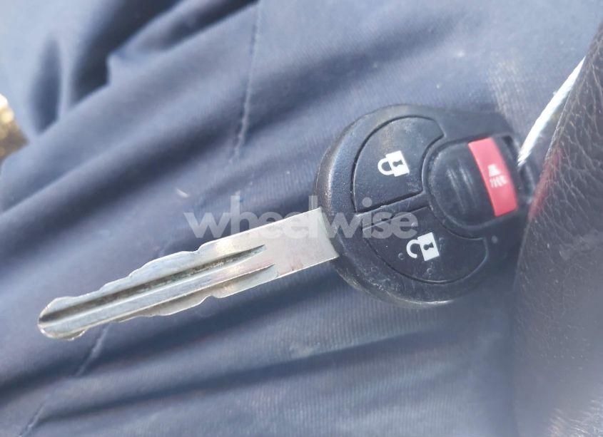 Photo 11 of 2013 Nissan Rogue S (VIN JN8AS5MV3DW116074)