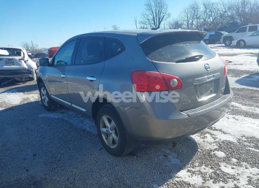 Photo 3 of 2013 Nissan Rogue S (VIN JN8AS5MV3DW116074)