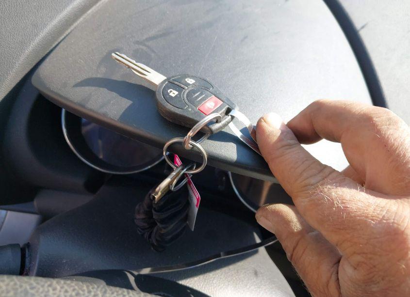 Photo 11 of 2013 Nissan Rogue S (VIN JN8AS5MV3DW126748)