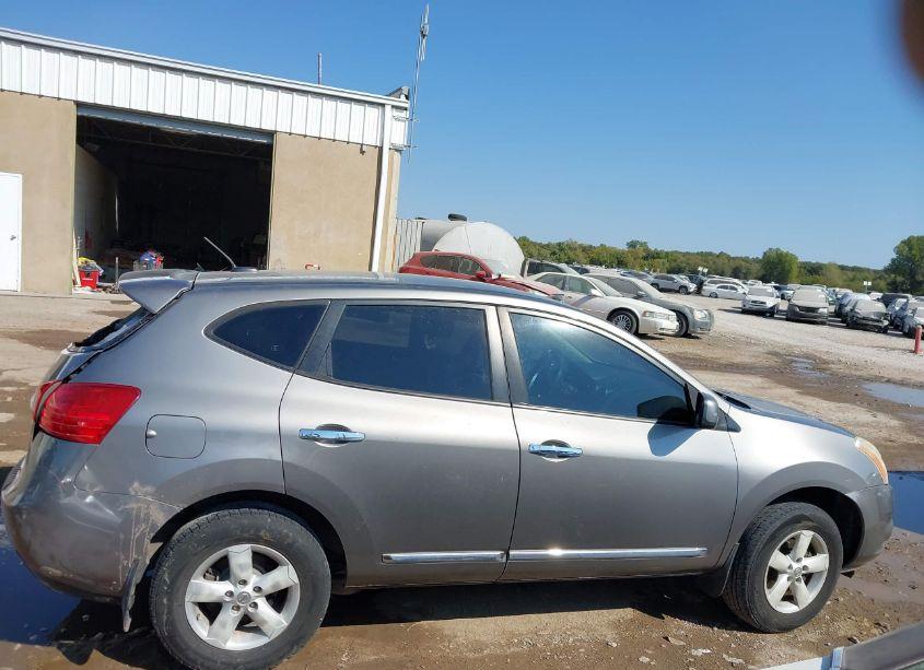 Photo 13 of 2013 Nissan Rogue S (VIN JN8AS5MV3DW126748)