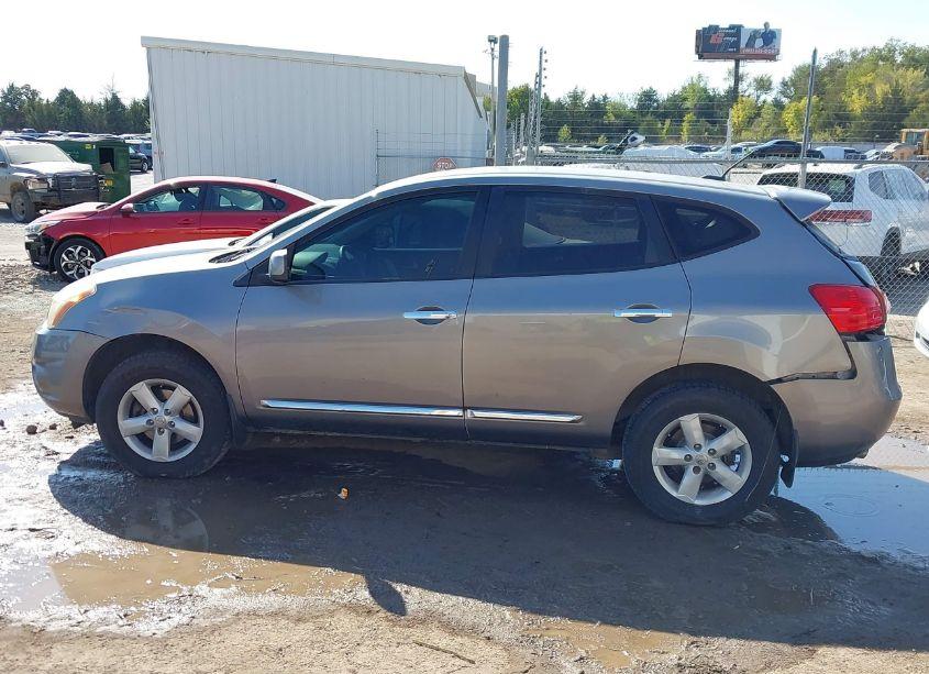 Photo 14 of 2013 Nissan Rogue S (VIN JN8AS5MV3DW126748)