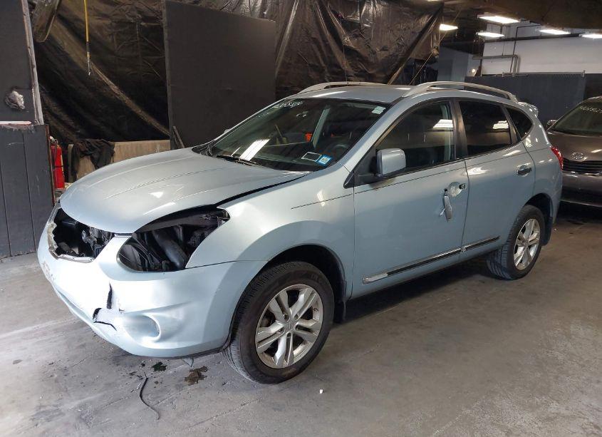 Photo 2 of 2013 Nissan Rogue SV (VIN JN8AS5MV3DW129228)