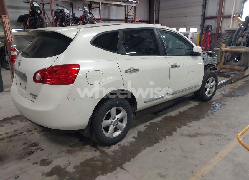 Photo 4 of 2013 Nissan Rogue S (VIN JN8AS5MV3DW147048)