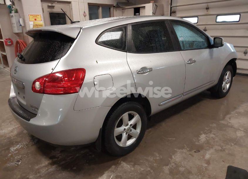 Photo 4 of 2013 Nissan Rogue S (VIN JN8AS5MV3DW147664)