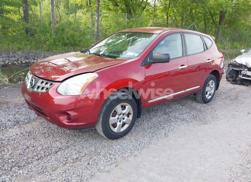 Photo 2 of 2013 Nissan Rogue S (VIN JN8AS5MV3DW609575)