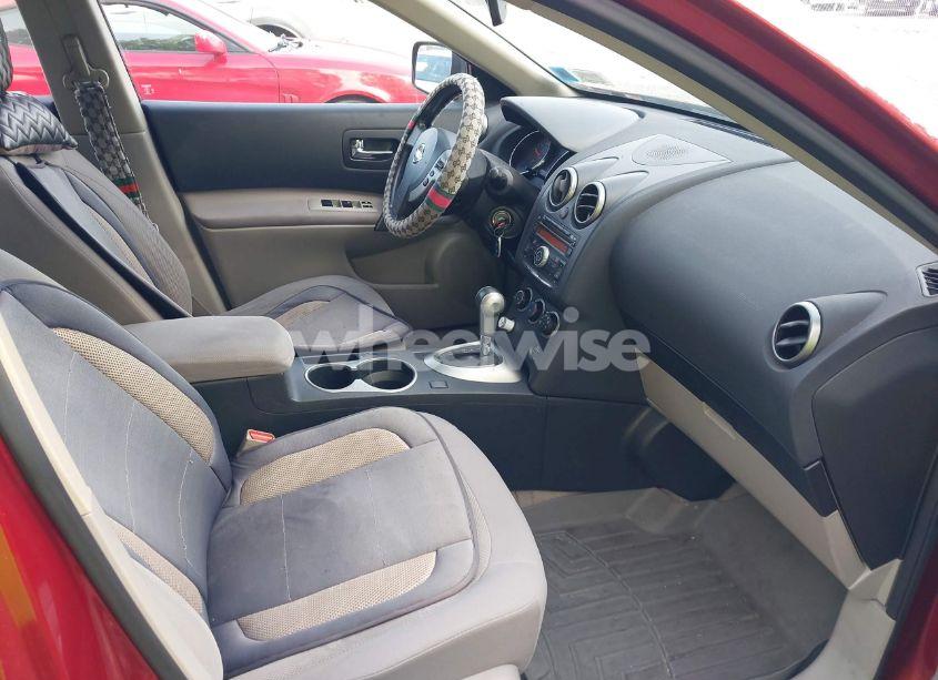 Photo 5 of 2013 Nissan Rogue S (VIN JN8AS5MV3DW609575)