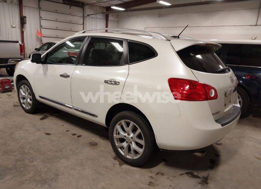 Photo 3 of 2013 Nissan Rogue SV W/SL PKG (VIN JN8AS5MV3DW611567)