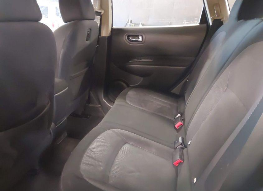 Photo 8 of 2013 Nissan Rogue S (VIN JN8AS5MV3DW612573)