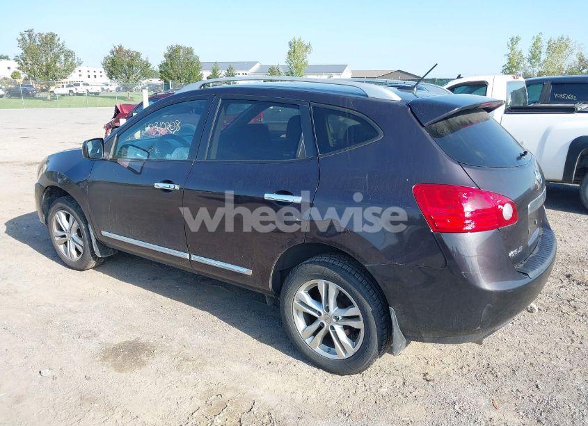 Photo 3 of 2013 Nissan Rogue SV (VIN JN8AS5MV3DW622939)