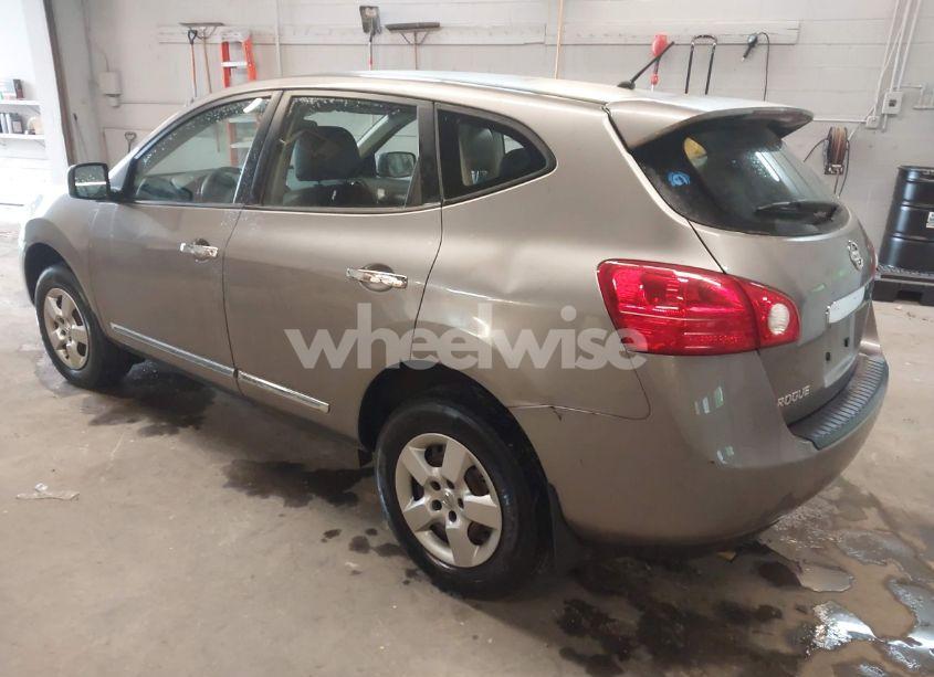 Photo 3 of 2013 Nissan Rogue S (VIN JN8AS5MV3DW623363)