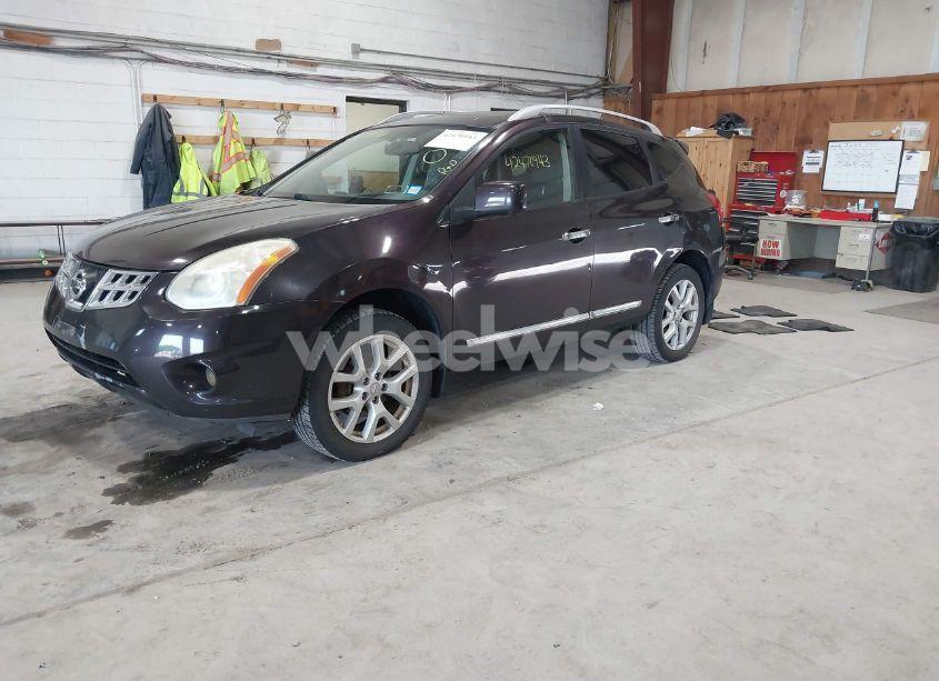 Photo 2 of 2013 Nissan Rogue SV W/SL PKG (VIN JN8AS5MV3DW629745)