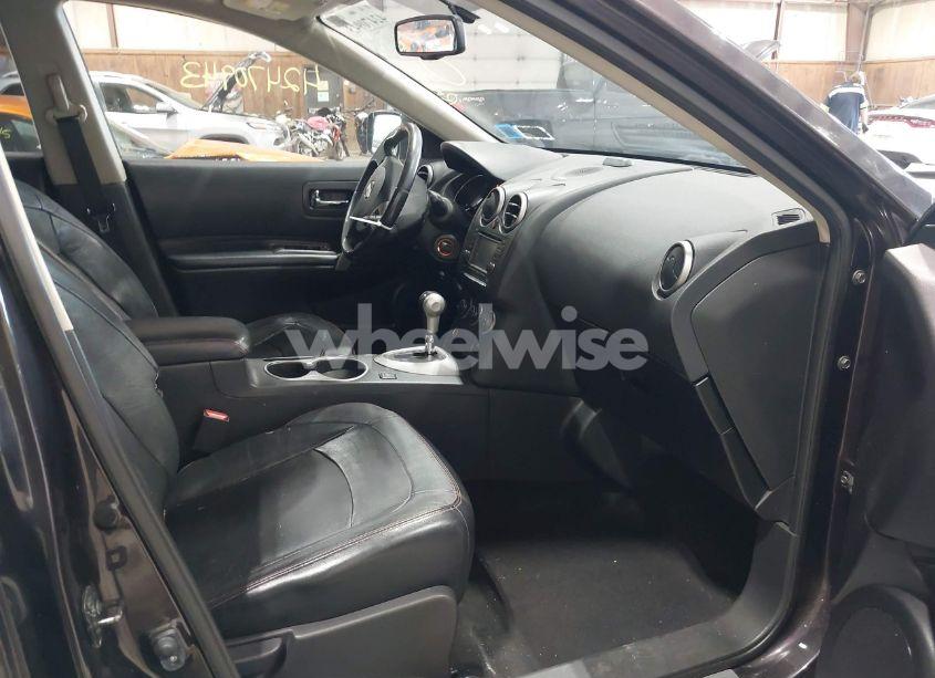 Photo 5 of 2013 Nissan Rogue SV W/SL PKG (VIN JN8AS5MV3DW629745)