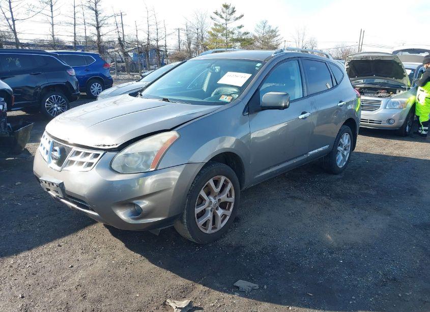 Photo 2 of 2013 Nissan Rogue SV W/SL PKG (VIN JN8AS5MV3DW629809)