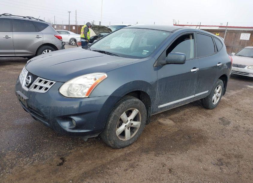 Photo 2 of 2013 Nissan Rogue S (VIN JN8AS5MV3DW644066)