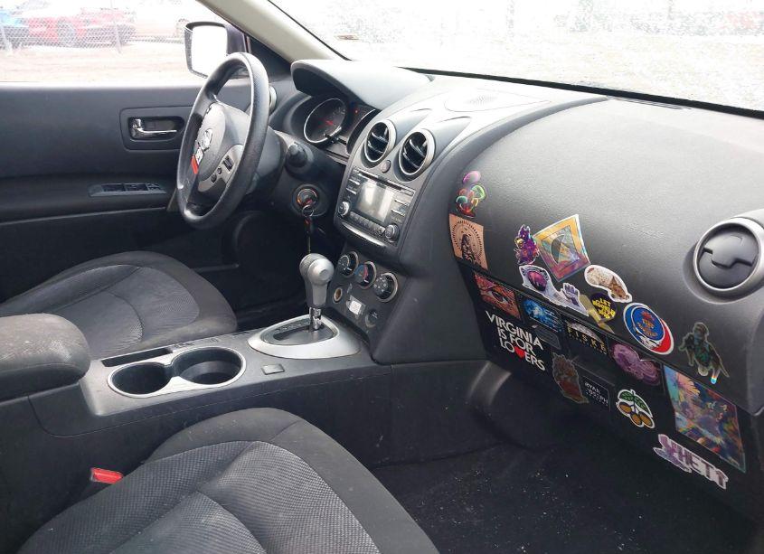 Photo 5 of 2013 Nissan Rogue S (VIN JN8AS5MV3DW644066)