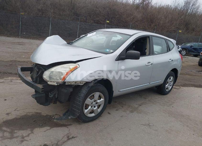 Photo 2 of 2013 Nissan Rogue S (VIN JN8AS5MV3DW646657)