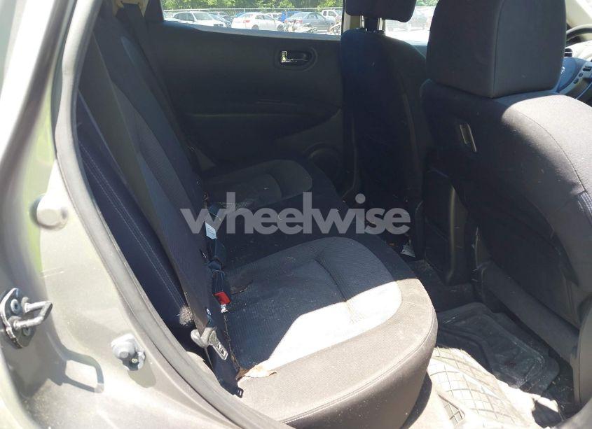 Photo 8 of 2013 Nissan Rogue SV (VIN JN8AS5MV3DW654080)