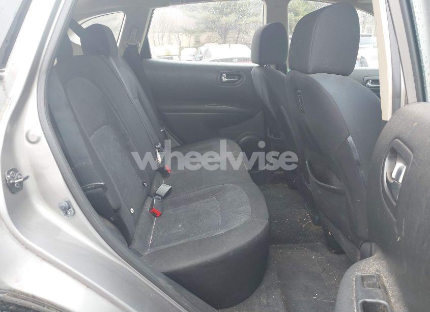 Photo 8 of 2013 Nissan Rogue S (VIN JN8AS5MV3DW655682)