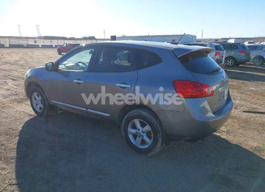 Photo 3 of 2013 Nissan Rogue S (VIN JN8AS5MV3DW660073)