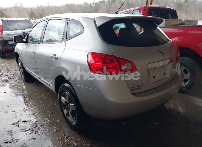 Photo 3 of 2013 Nissan Rogue S (VIN JN8AS5MV3DW660994)