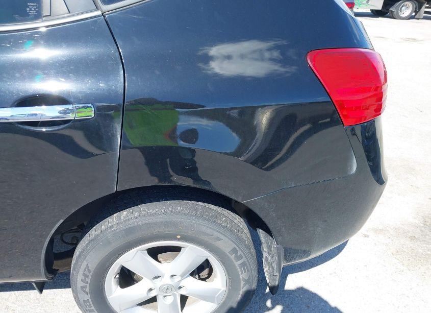 Photo 12 of 2013 Nissan Rogue S (VIN JN8AS5MV3DW661157)