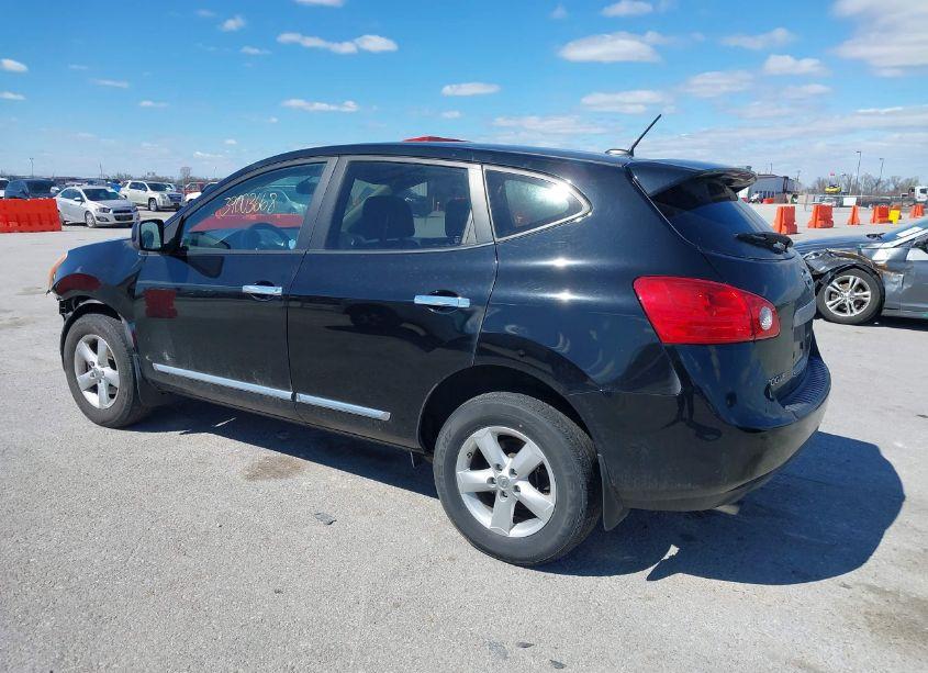 Photo 3 of 2013 Nissan Rogue S (VIN JN8AS5MV3DW661157)