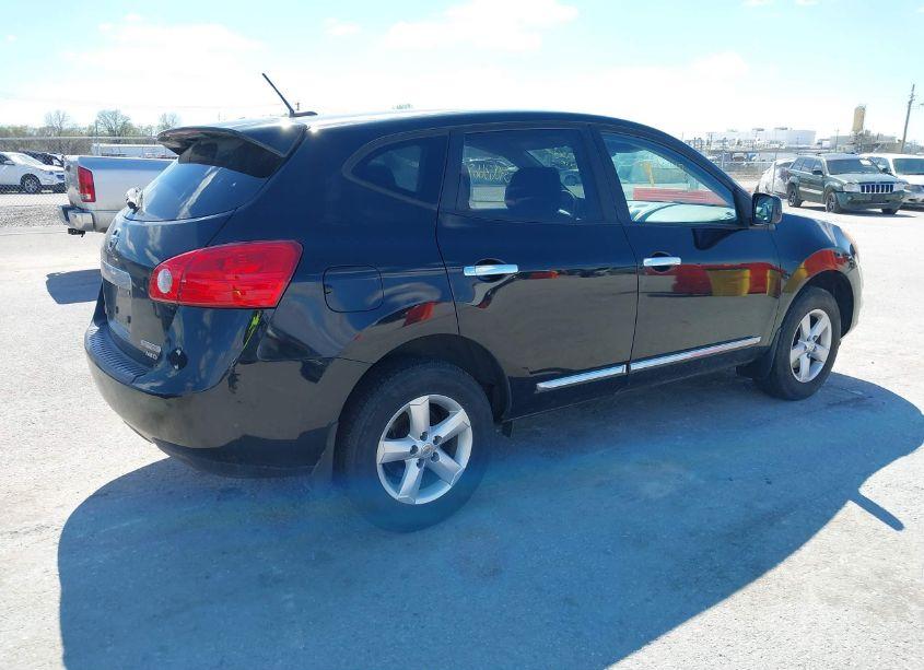 Photo 4 of 2013 Nissan Rogue S (VIN JN8AS5MV3DW661157)