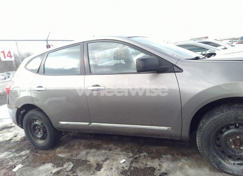 Photo 13 of 2014 Nissan Rogue SELECT S (VIN JN8AS5MV3EW201109)