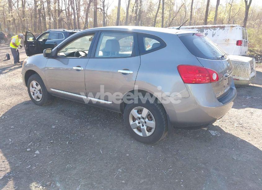 Photo 3 of 2014 Nissan Rogue SELECT S (VIN JN8AS5MV3EW708141)