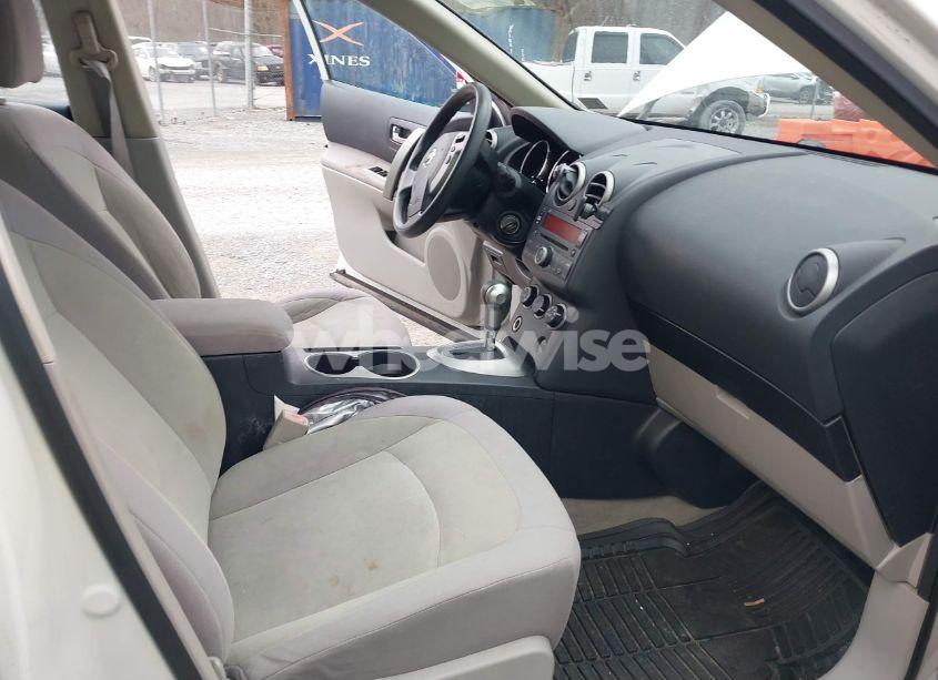 Photo 5 of 2010 Nissan Rogue S (VIN JN8AS5MV4AW118895)