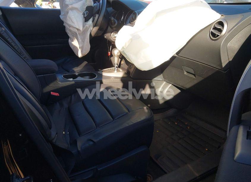 Photo 5 of 2010 Nissan Rogue SL (VIN JN8AS5MV4AW125734)