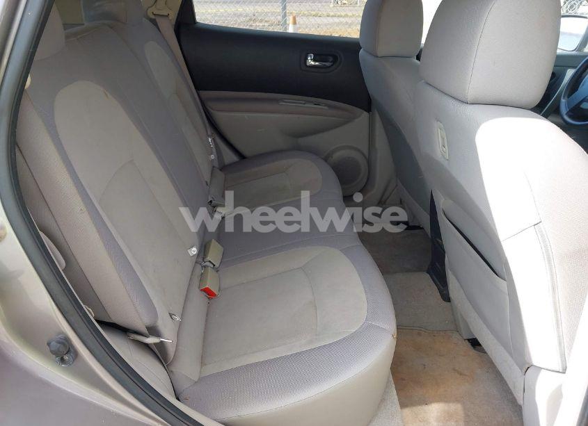 Photo 8 of 2010 Nissan Rogue S (VIN JN8AS5MV4AW147622)