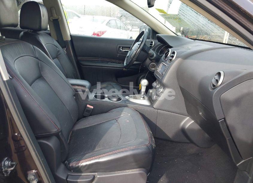 Photo 5 of 2011 Nissan Rogue SV (VIN JN8AS5MV4BW267647)