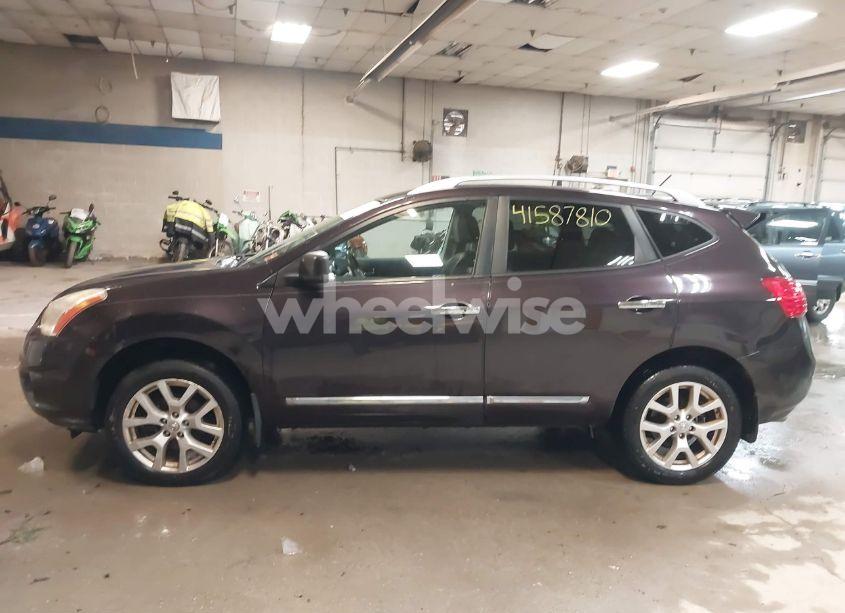 Photo 11 of 2011 Nissan Rogue SV (VIN JN8AS5MV4BW288854)
