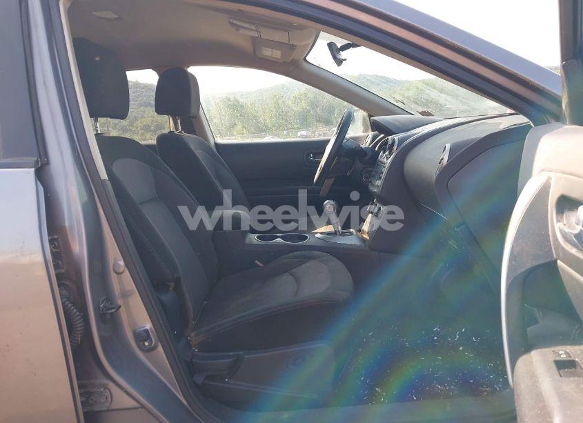 Photo 5 of 2011 Nissan Rogue SV (VIN JN8AS5MV4BW293889)