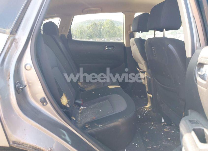 Photo 8 of 2011 Nissan Rogue SV (VIN JN8AS5MV4BW293889)