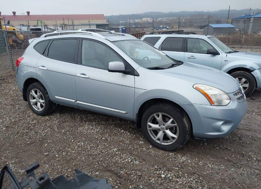 2011 Nissan Rogue SV (VIN JN8AS5MV4BW302784) main photo
