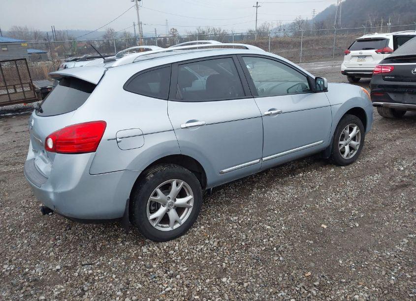 Photo 4 of 2011 Nissan Rogue SV (VIN JN8AS5MV4BW302784)