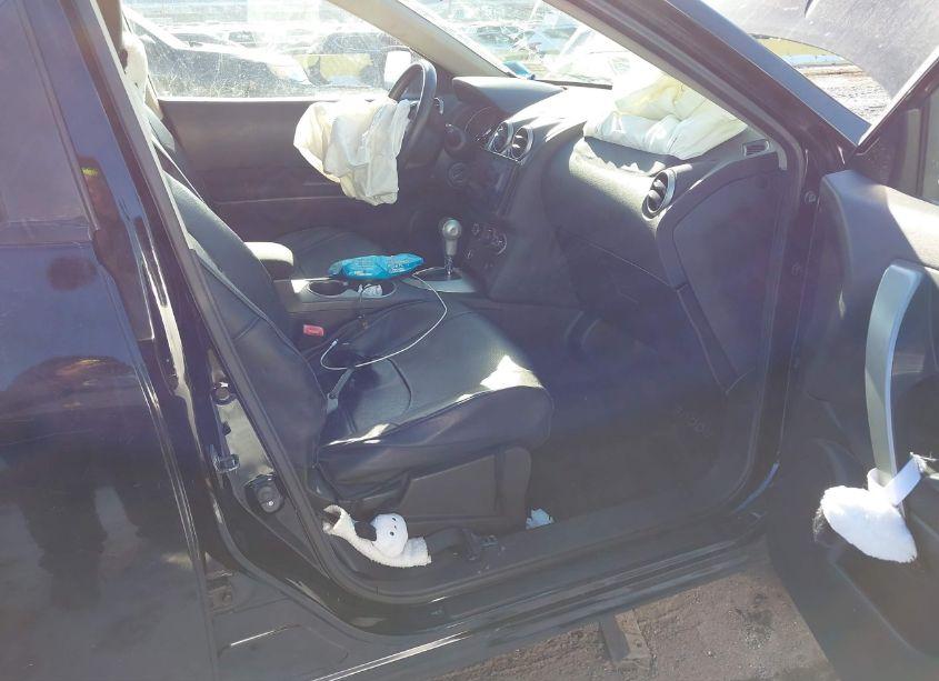 Photo 5 of 2011 Nissan Rogue SV (VIN JN8AS5MV4BW667319)