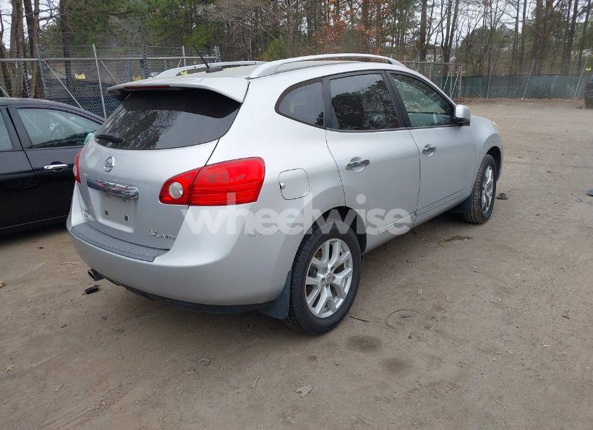 Photo 4 of 2011 Nissan Rogue SV (VIN JN8AS5MV4BW684136)