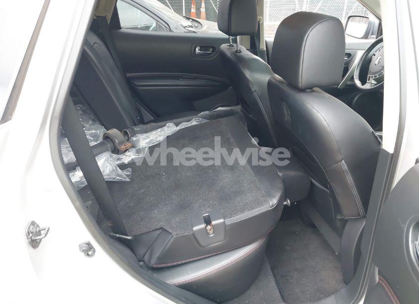 Photo 8 of 2011 Nissan Rogue SV (VIN JN8AS5MV4BW684136)