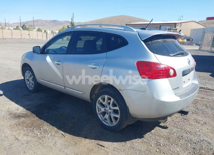 Photo 3 of 2011 Nissan Rogue SV (VIN JN8AS5MV4BW684184)